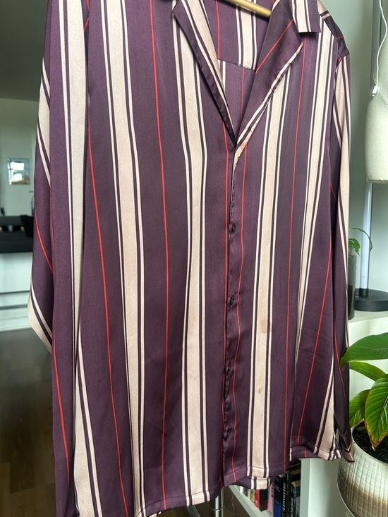 ASOS Men’s Satin Purple Stripe Men's Button-Up Shirt - Picture 3 of 5